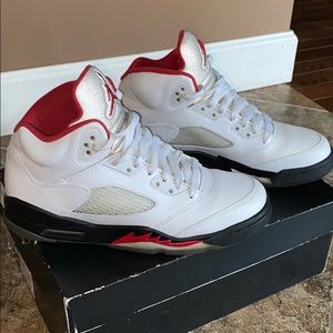 Size 5.5 (GS) youth air jordan 5 retro
